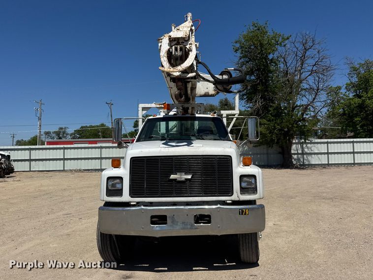 image for item YA3042 1995 Chevrolet Kodiak digger derrick truck