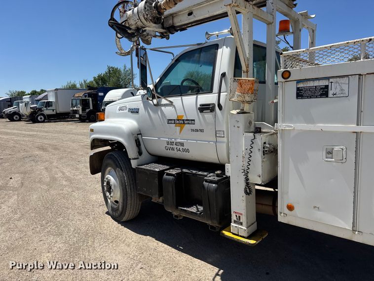 image for item YA3042 1995 Chevrolet Kodiak digger derrick truck