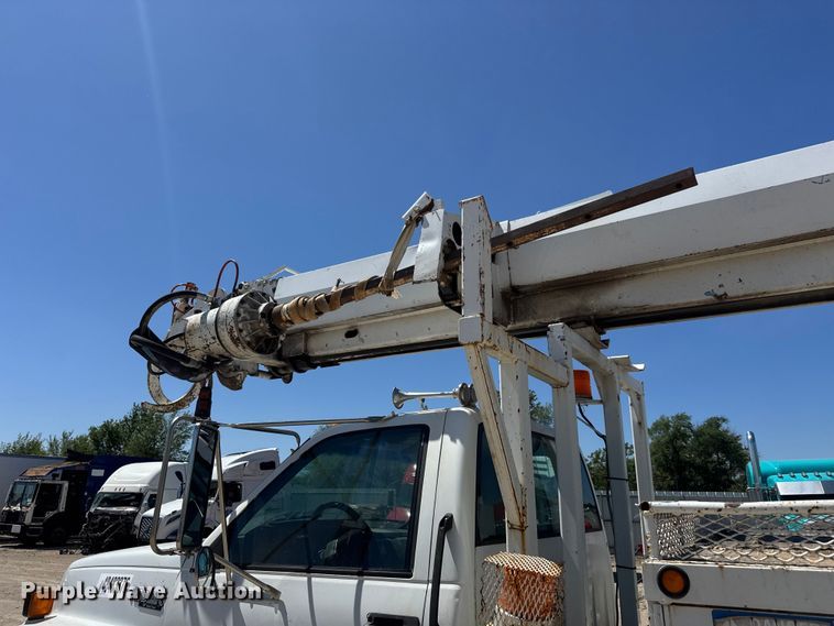 image for item YA3042 1995 Chevrolet Kodiak digger derrick truck