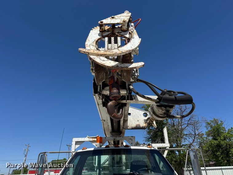 image for item YA3042 1995 Chevrolet Kodiak digger derrick truck