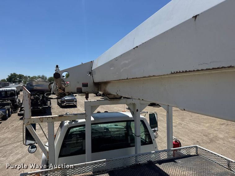 image for item YA3042 1995 Chevrolet Kodiak digger derrick truck