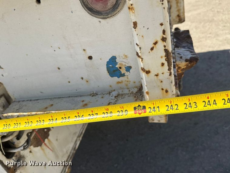 image for item YA3042 1995 Chevrolet Kodiak digger derrick truck