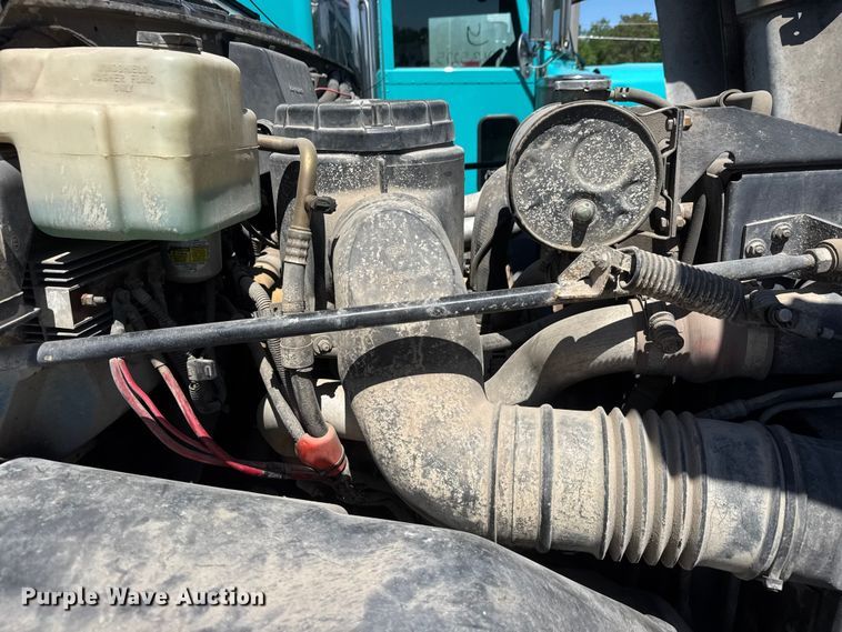 image for item YA3042 1995 Chevrolet Kodiak digger derrick truck