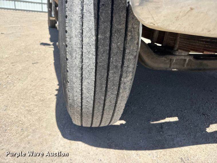 image for item YA3042 1995 Chevrolet Kodiak digger derrick truck