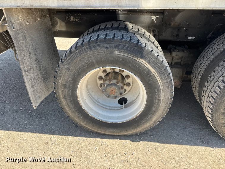 image for item YA3042 1995 Chevrolet Kodiak digger derrick truck