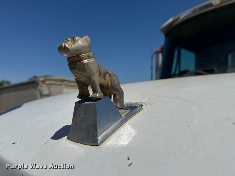 image for item YA3043 1997 Mack CH613 drilling rig truck