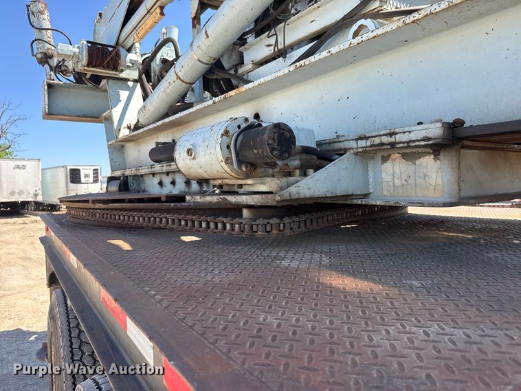 image for item YA3043 1997 Mack CH613 drilling rig truck