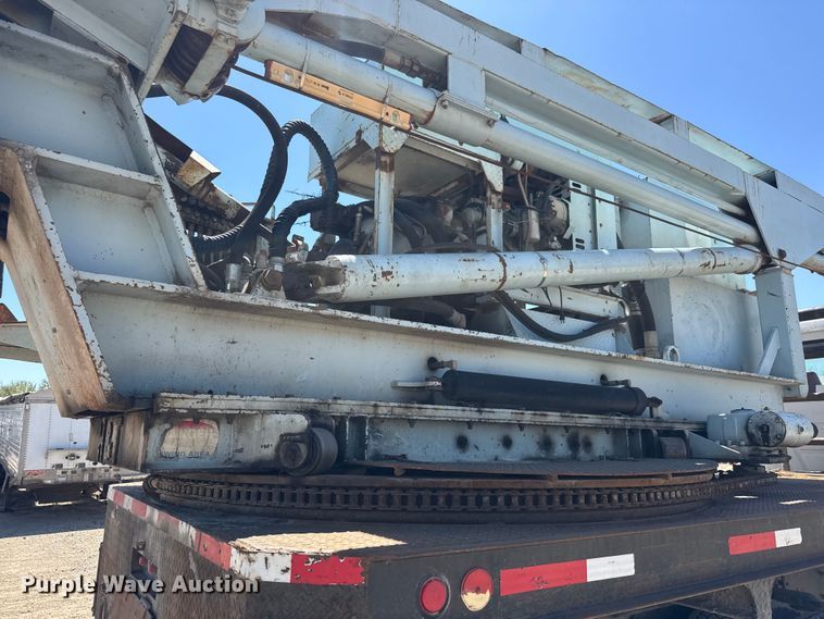 image for item YA3043 1997 Mack CH613 drilling rig truck