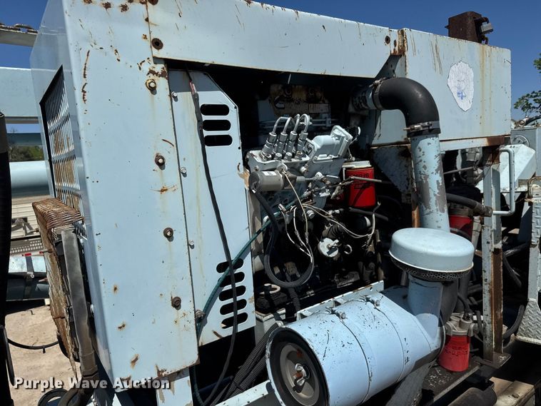 image for item YA3043 1997 Mack CH613 drilling rig truck