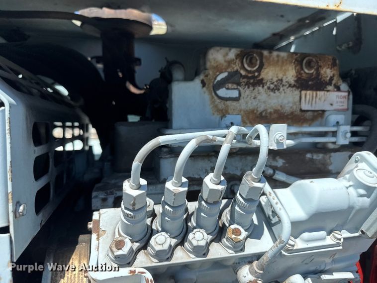 image for item YA3043 1997 Mack CH613 drilling rig truck