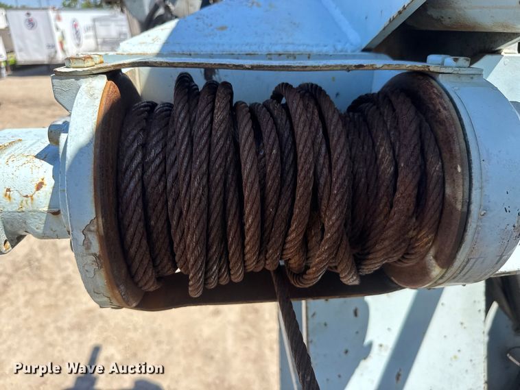 image for item YA3043 1997 Mack CH613 drilling rig truck