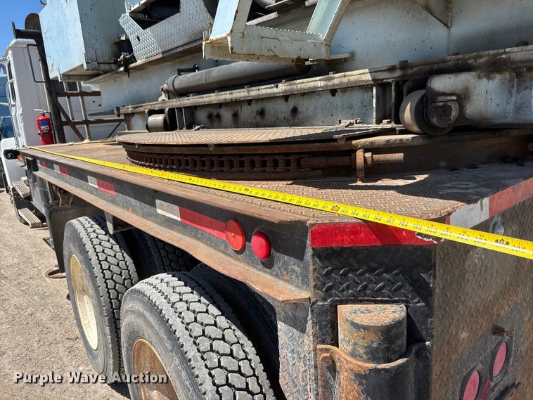 image for item YA3043 1997 Mack CH613 drilling rig truck