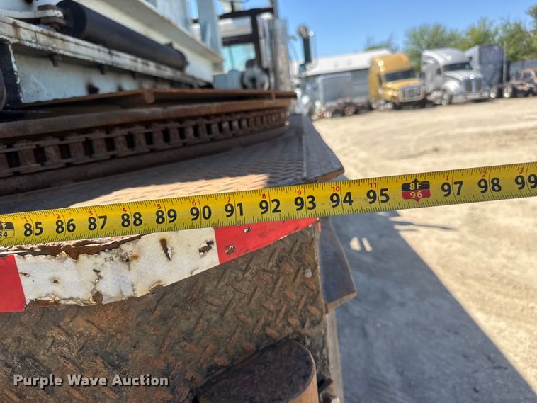 image for item YA3043 1997 Mack CH613 drilling rig truck