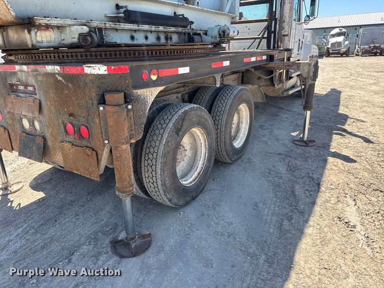 image for item YA3043 1997 Mack CH613 drilling rig truck