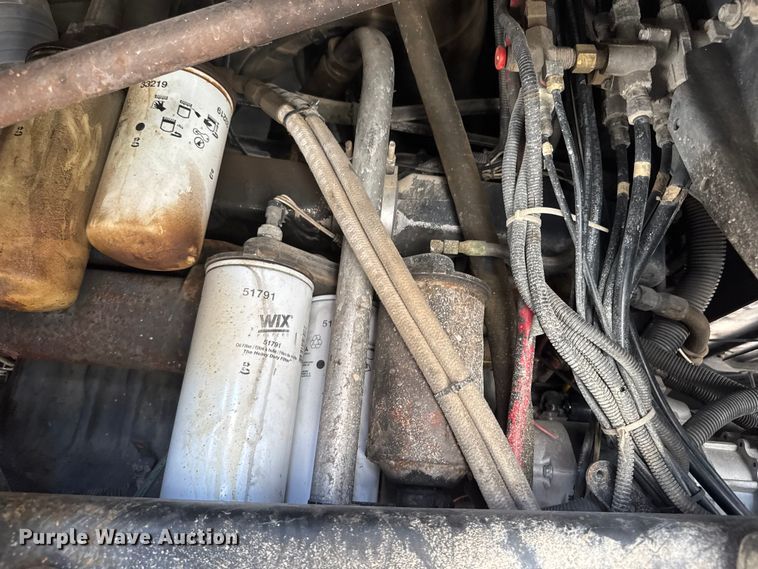 image for item YA3043 1997 Mack CH613 drilling rig truck