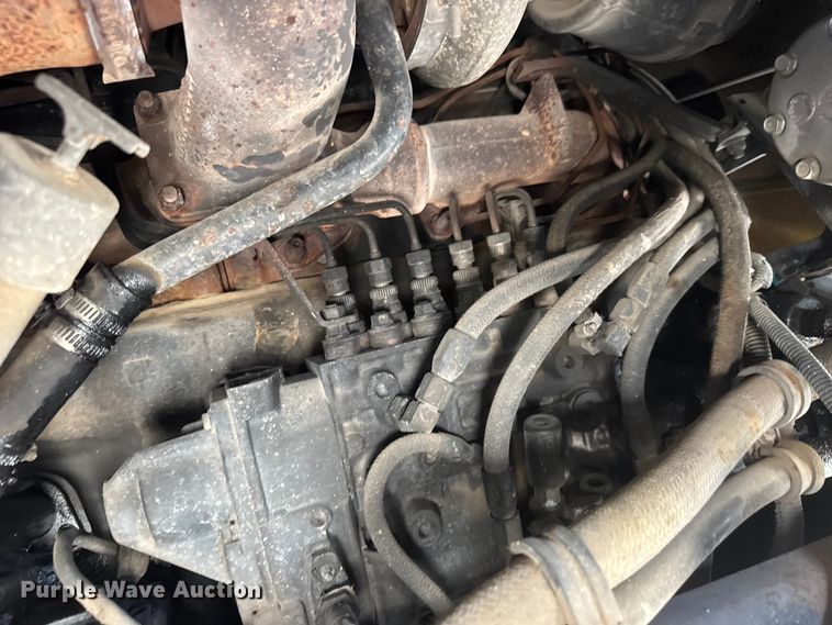 image for item YA3043 1997 Mack CH613 drilling rig truck