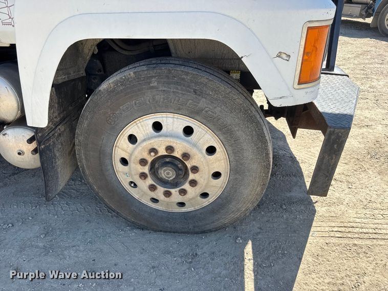 image for item YA3043 1997 Mack CH613 drilling rig truck