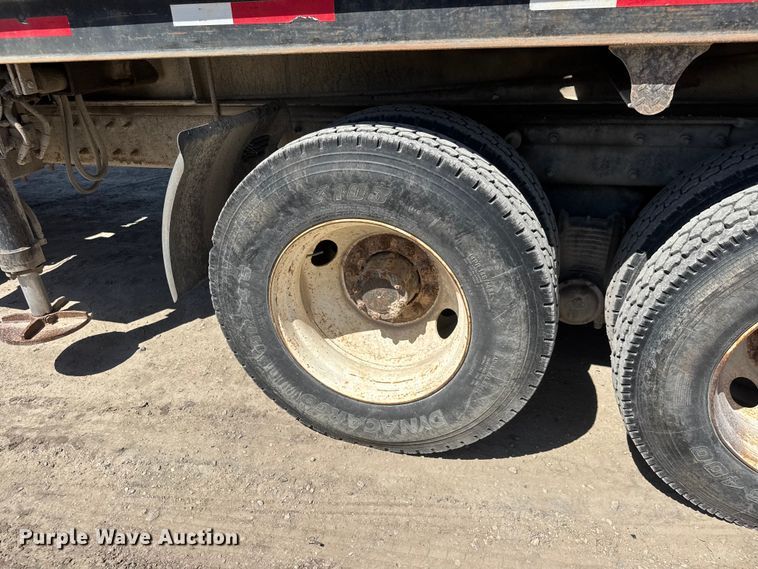 image for item YA3043 1997 Mack CH613 drilling rig truck