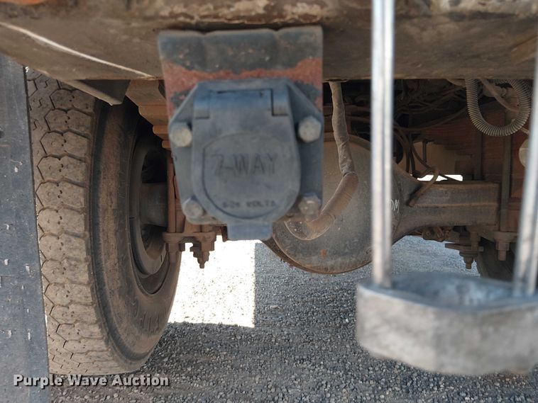 image for item YA3103 2006 Chevrolet C7500 bucket truck