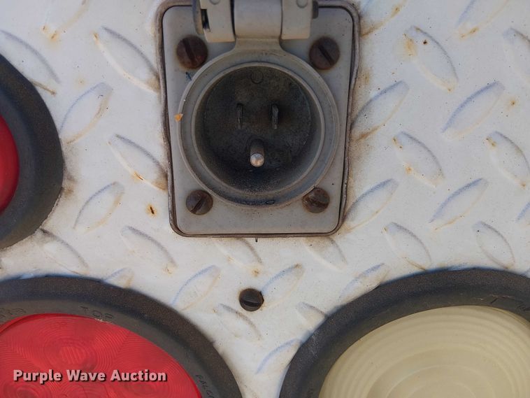 image for item YA3103 2006 Chevrolet C7500 bucket truck