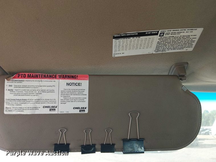 image for item YA3103 2006 Chevrolet C7500 bucket truck