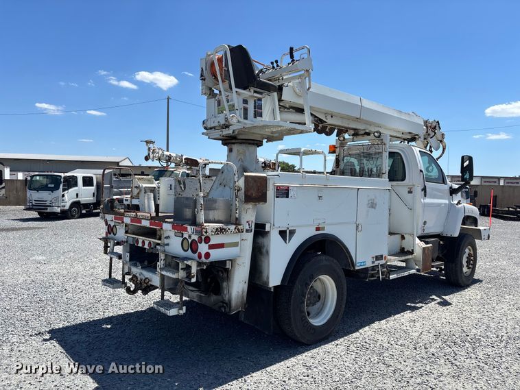 image for item YA3123 2007 GMC C8500 digger derrick truck