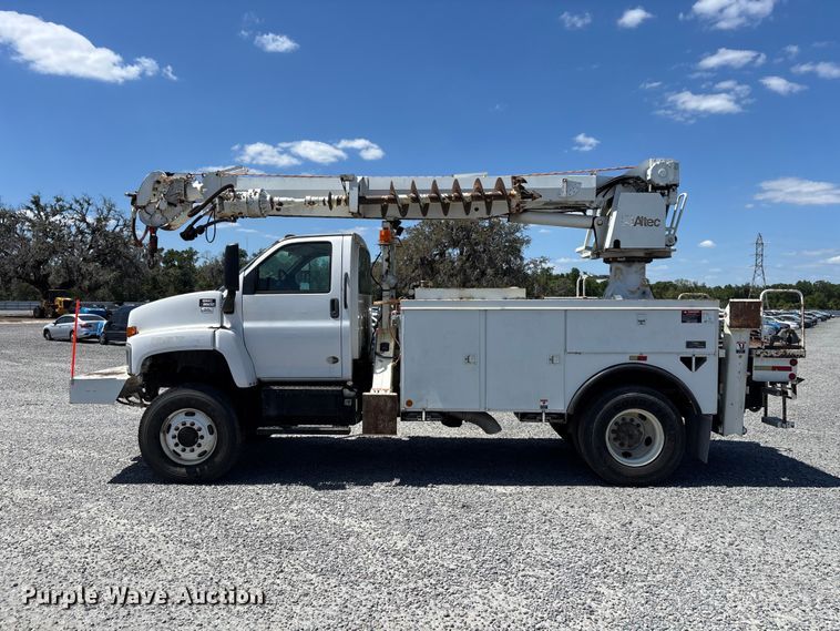 image for item YA3123 2007 GMC C8500 digger derrick truck