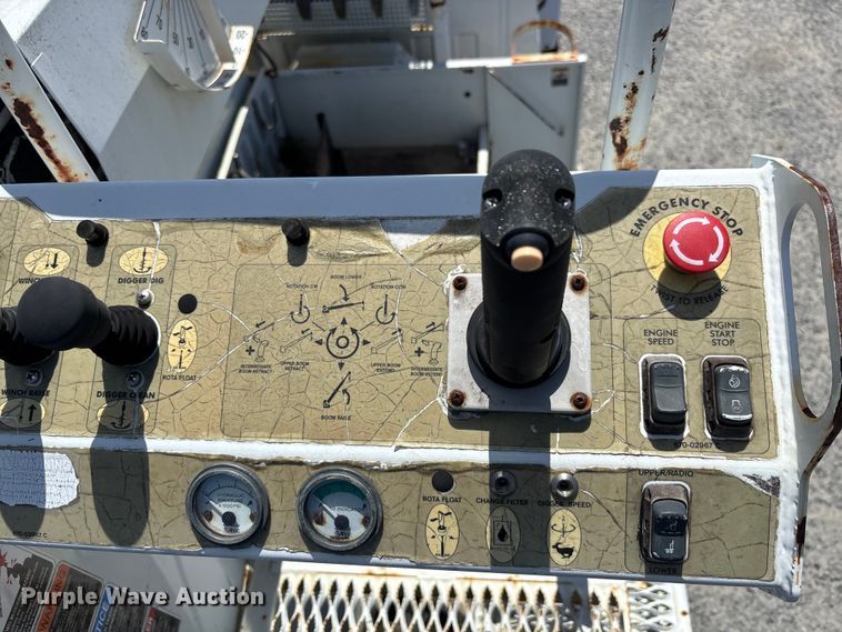 image for item YA3123 2007 GMC C8500 digger derrick truck