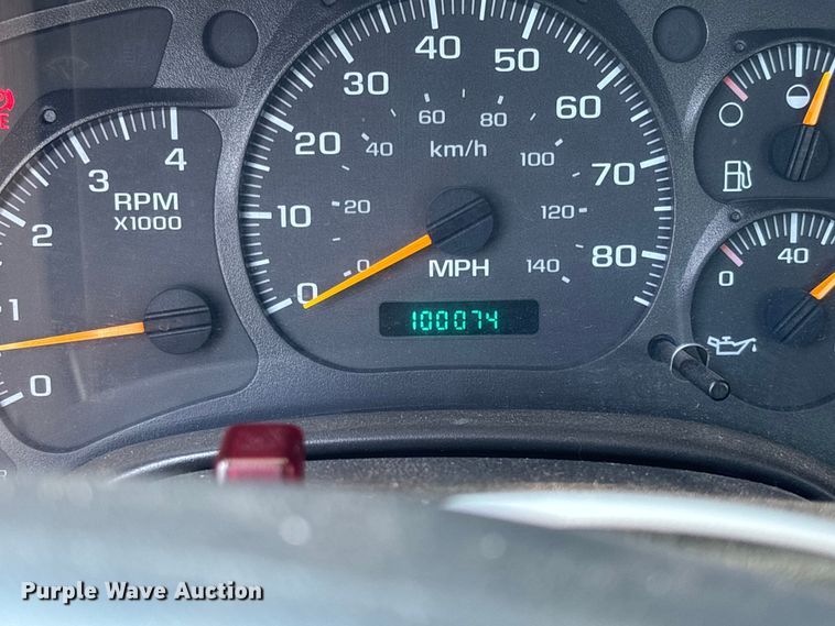 image for item YA3123 2007 GMC C8500 digger derrick truck