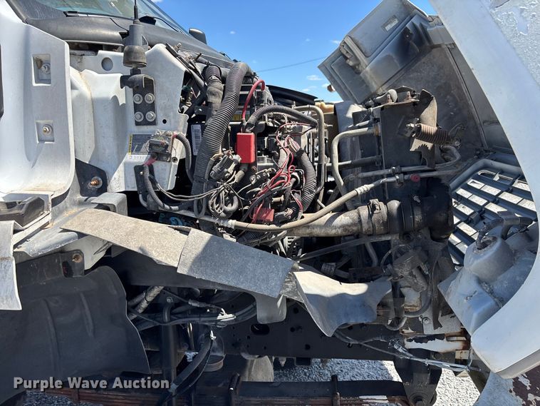 image for item YA3123 2007 GMC C8500 digger derrick truck