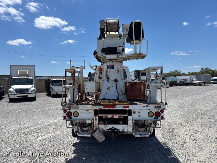 image for item YA3124 2006 GMC C8500 digger derrick truck