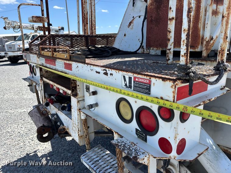 image for item YA3124 2006 GMC C8500 digger derrick truck