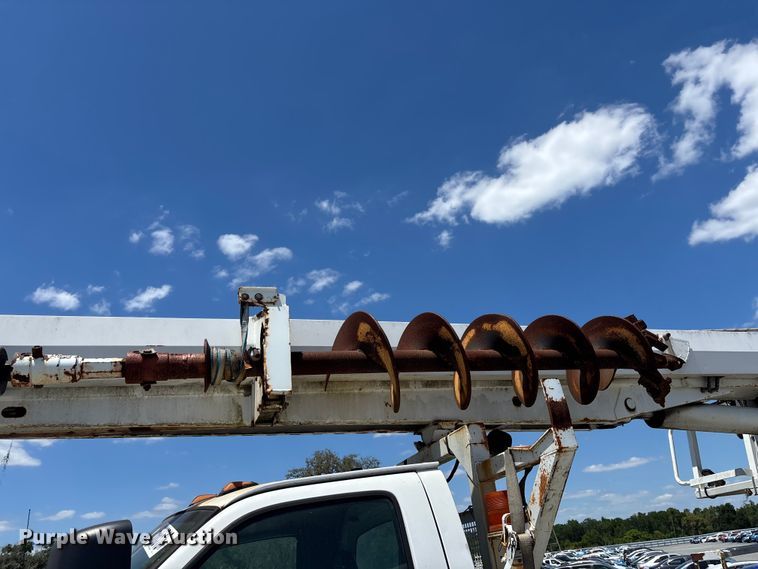 image for item YA3124 2006 GMC C8500 digger derrick truck