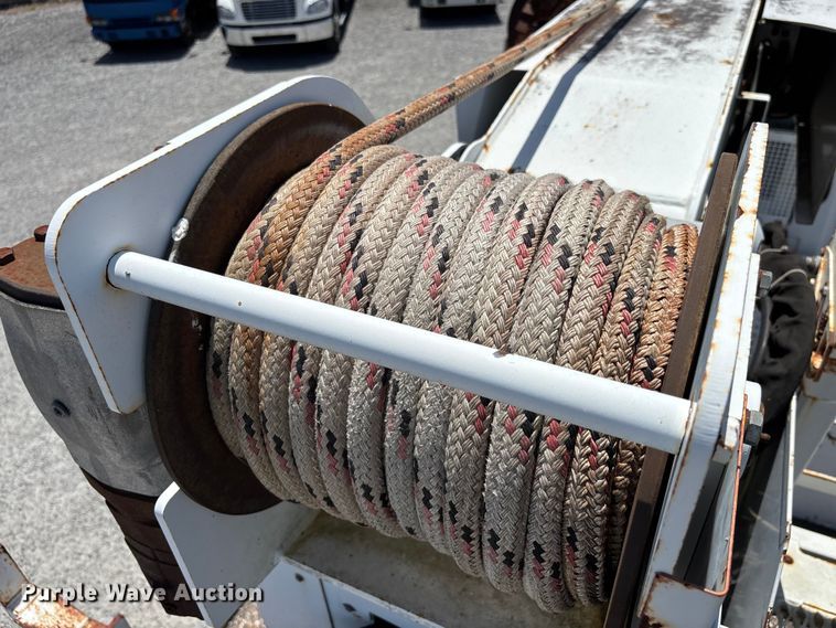 image for item YA3124 2006 GMC C8500 digger derrick truck