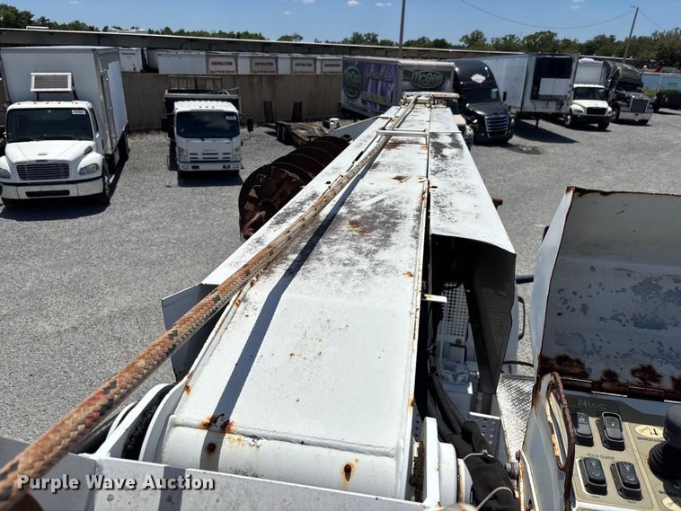 image for item YA3124 2006 GMC C8500 digger derrick truck