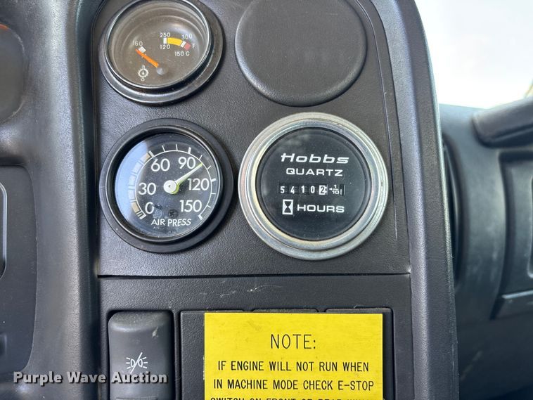 image for item YA3124 2006 GMC C8500 digger derrick truck