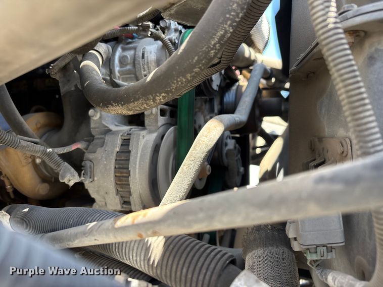 image for item YA3124 2006 GMC C8500 digger derrick truck