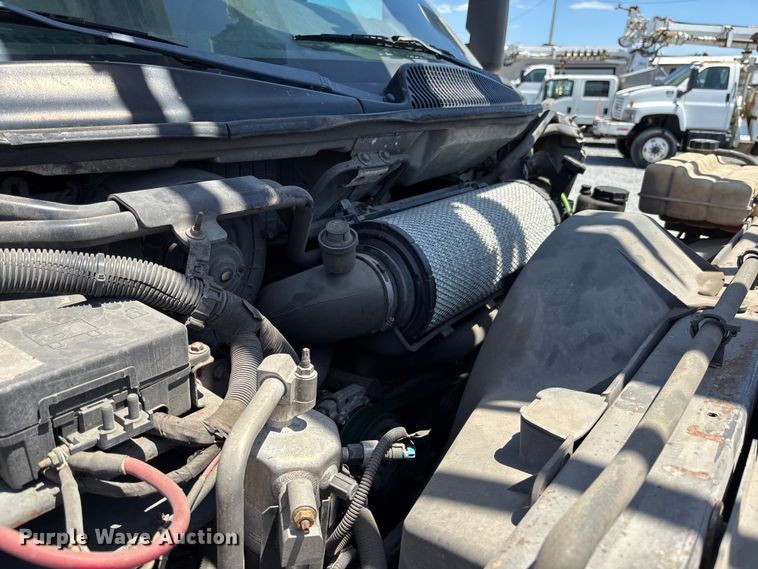 image for item YA3124 2006 GMC C8500 digger derrick truck