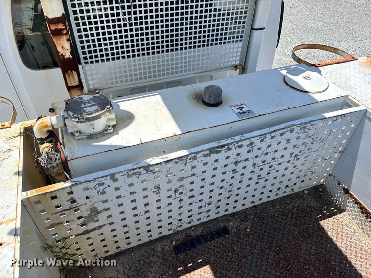 image for item YA3125 2007 GMC C8500 digger derrick truck