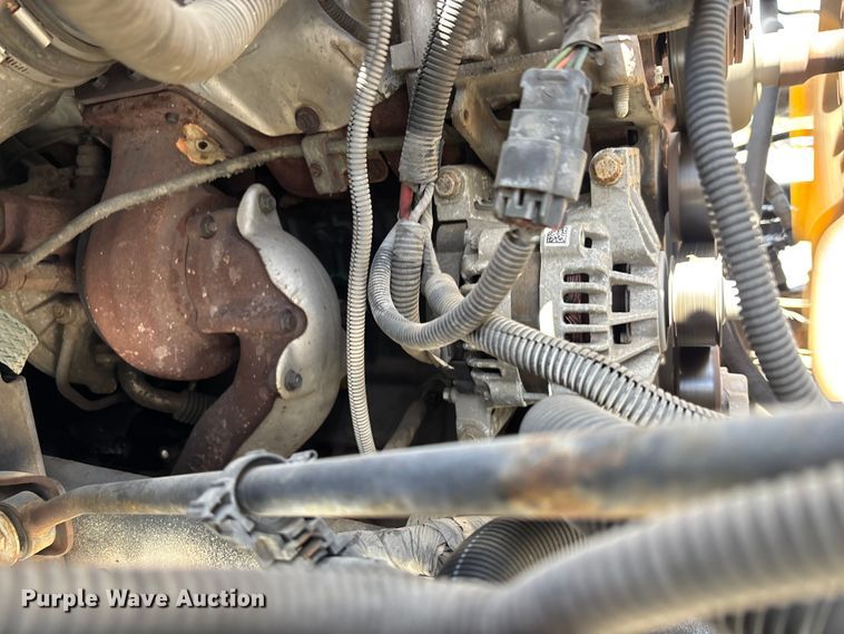 image for item YA3125 2007 GMC C8500 digger derrick truck