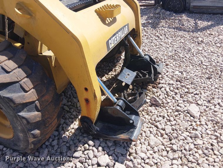 image for item YA3147 2012 Caterpillar 246C skid steer loader