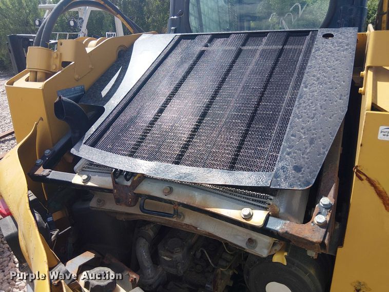 image for item YA3147 2012 Caterpillar 246C skid steer loader