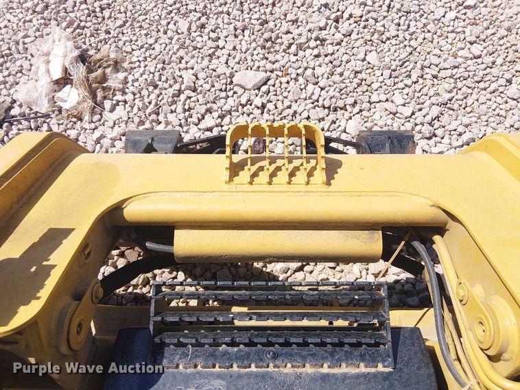 image for item YA3147 2012 Caterpillar 246C skid steer loader