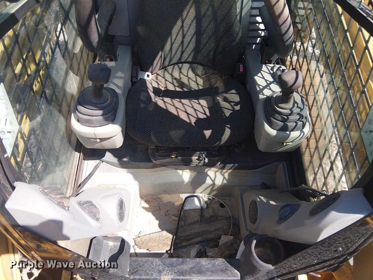image for item YA3147 2012 Caterpillar 246C skid steer loader