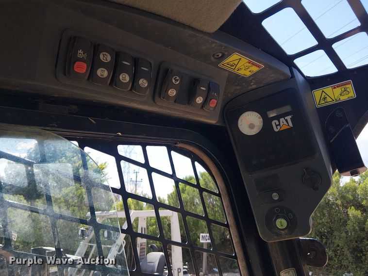 image for item YA3147 2012 Caterpillar 246C skid steer loader