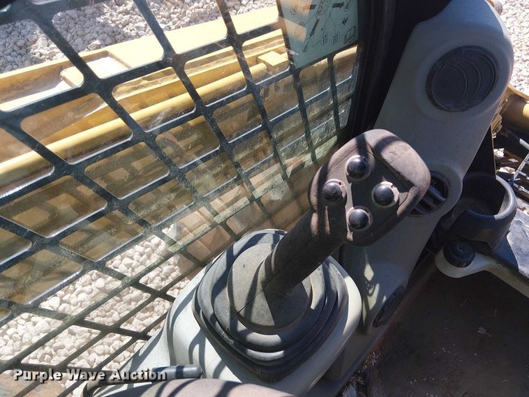 image for item YA3147 2012 Caterpillar 246C skid steer loader