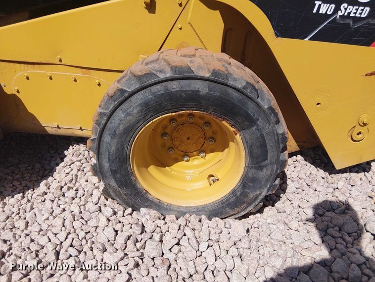image for item YA3147 2012 Caterpillar 246C skid steer loader