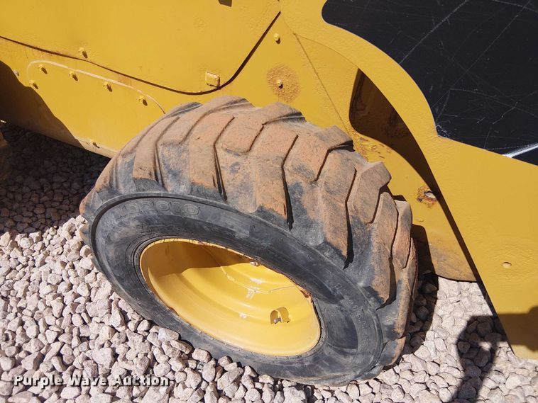 image for item YA3147 2012 Caterpillar 246C skid steer loader