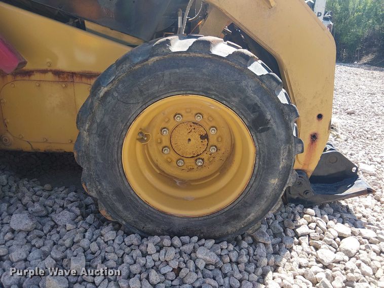 image for item YA3147 2012 Caterpillar 246C skid steer loader