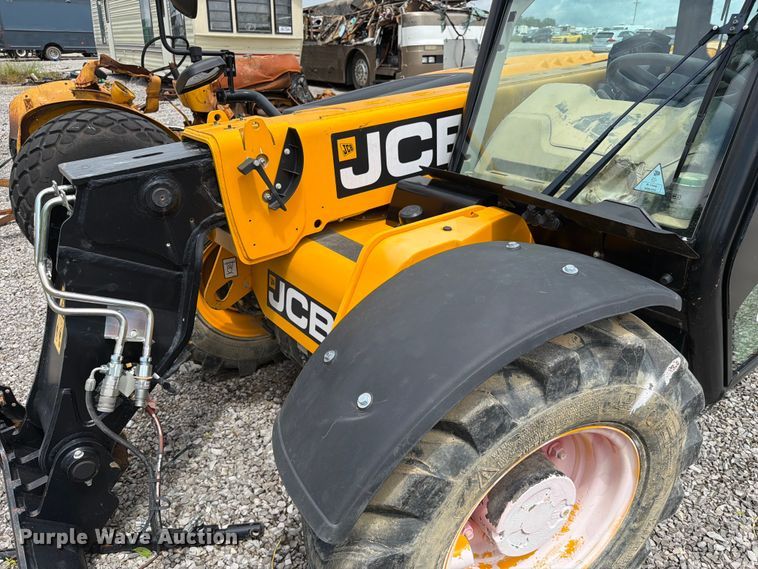 image for item YA3149 2023 JCB 525-60 telehandler